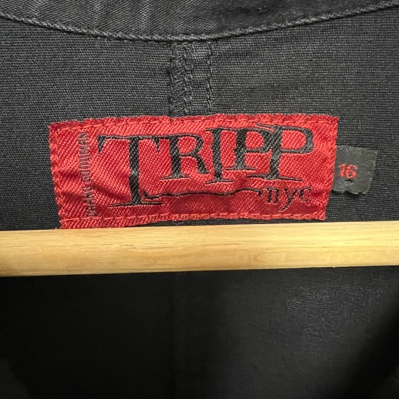 Tripp vintage-y black and red dress - Picture 4 of 8